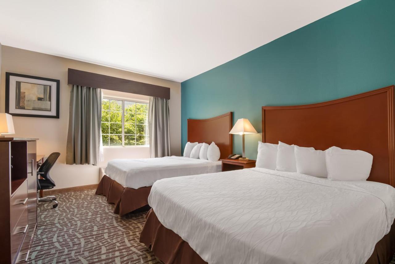 Surestay Plus Hotel By Best Western Topeka Buitenkant foto