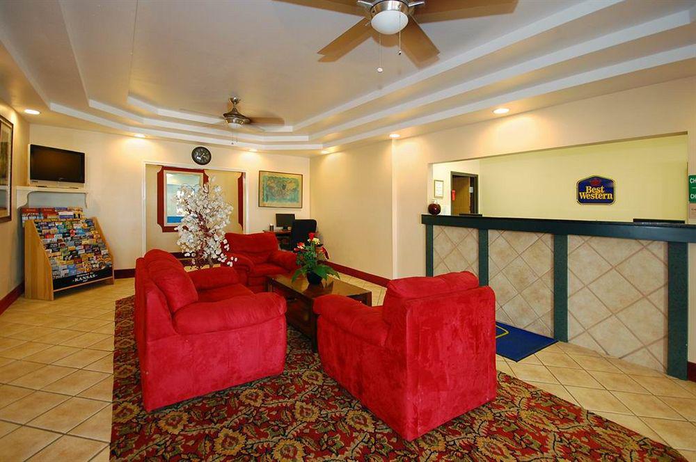 Surestay Plus Hotel By Best Western Topeka Interieur foto